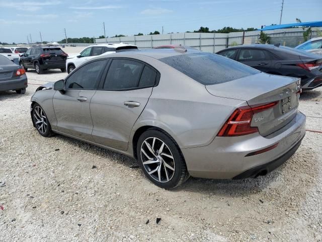 2019 Volvo S60 T5 Momentum