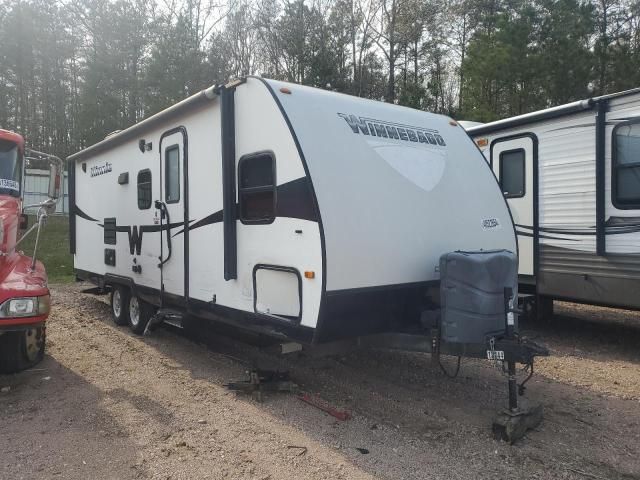 2015 Winnebago Trailer