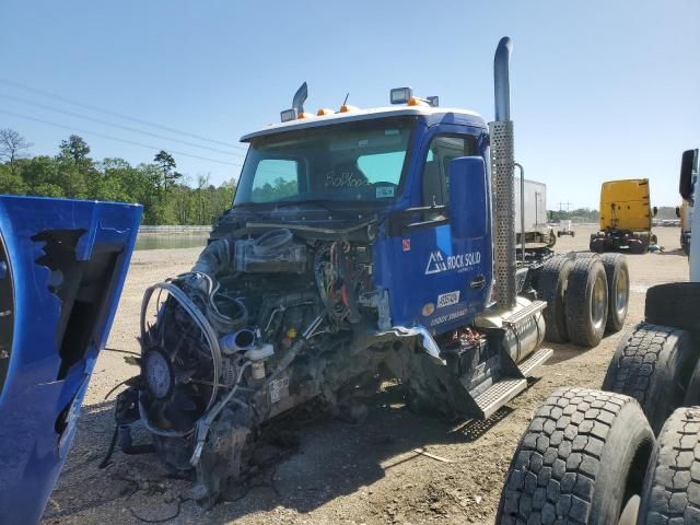 2024 Kenworth Construction T880