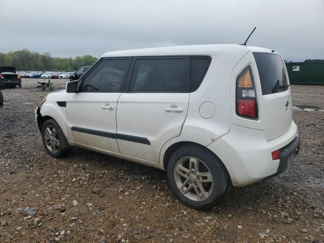 2011 KIA Soul +