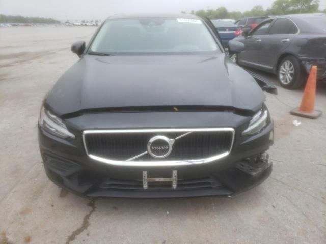 2020 Volvo S60 T6 Momentum