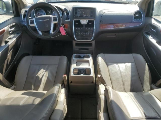 2015 Chrysler Town & Country Touring