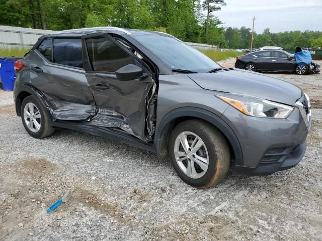 2019 Nissan Kicks S