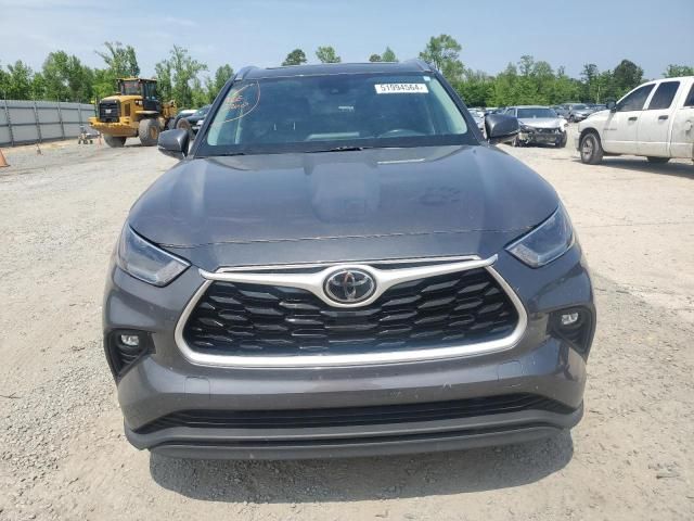 2021 Toyota Highlander XLE