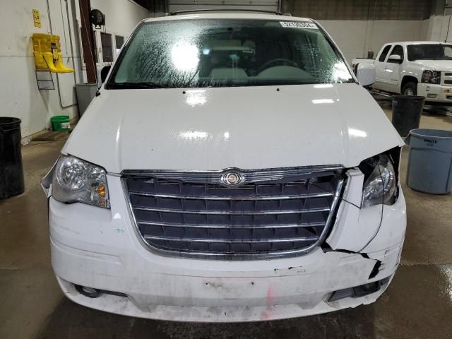 2010 Chrysler Town & Country Touring