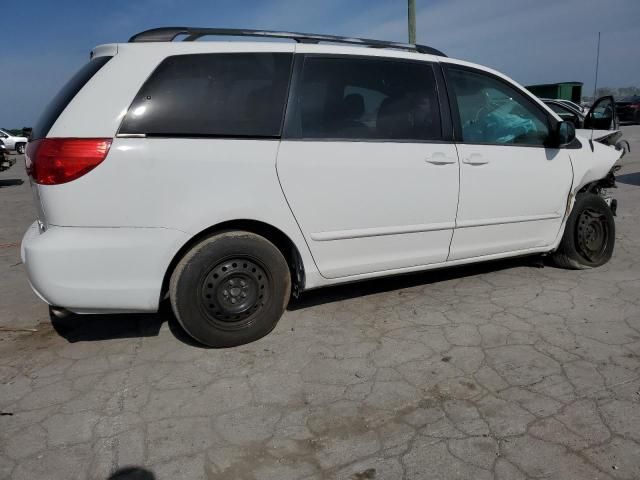 2009 Toyota Sienna CE