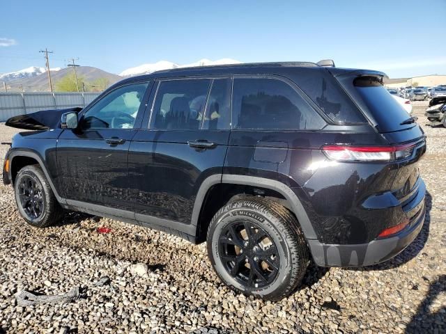 2024 Jeep Grand Cherokee Laredo