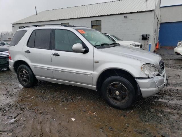 2000 Mercedes-Benz ML 320