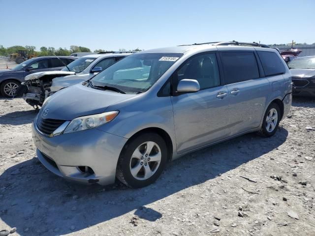 2011 Toyota Sienna LE