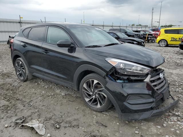 2016 Hyundai Tucson SE