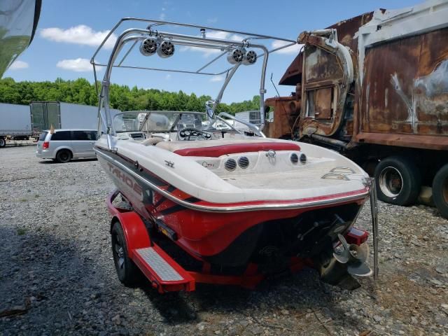 2010 Tahoe Boat