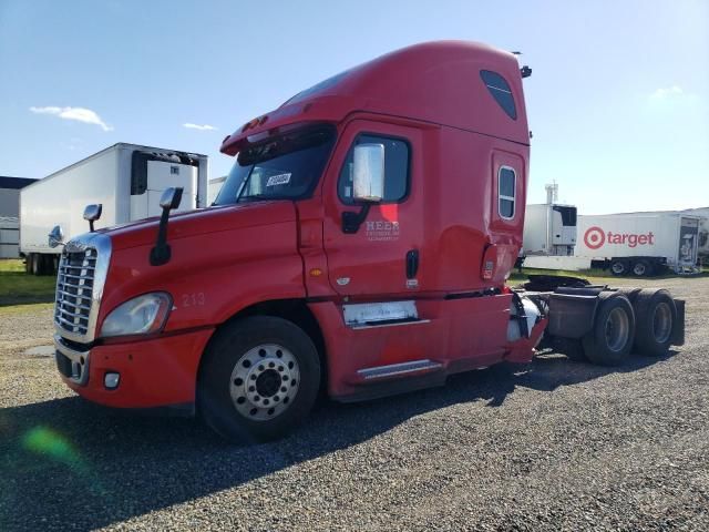 2015 Freightliner Cascadia 125