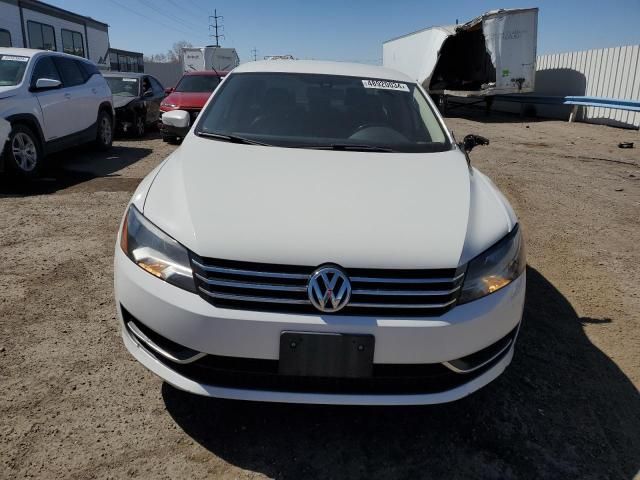 2015 Volkswagen Passat S