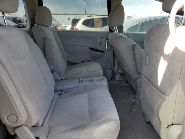 2012 Nissan Quest S