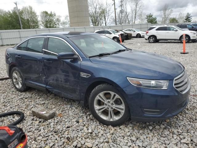 2016 Ford Taurus SEL