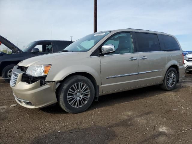 2014 Chrysler Town & Country Touring L