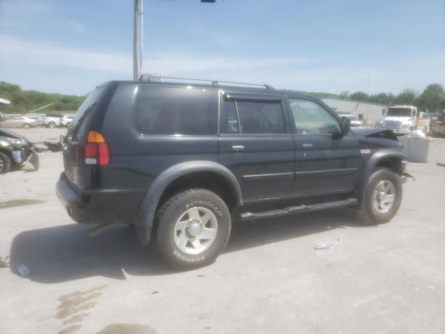 2002 Mitsubishi Montero Sport ES