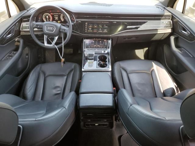 2021 Audi Q7 Komfort
