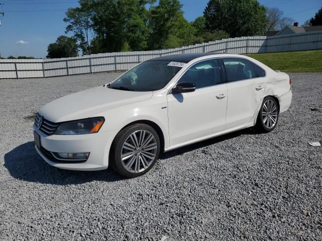 2015 Volkswagen Passat SE