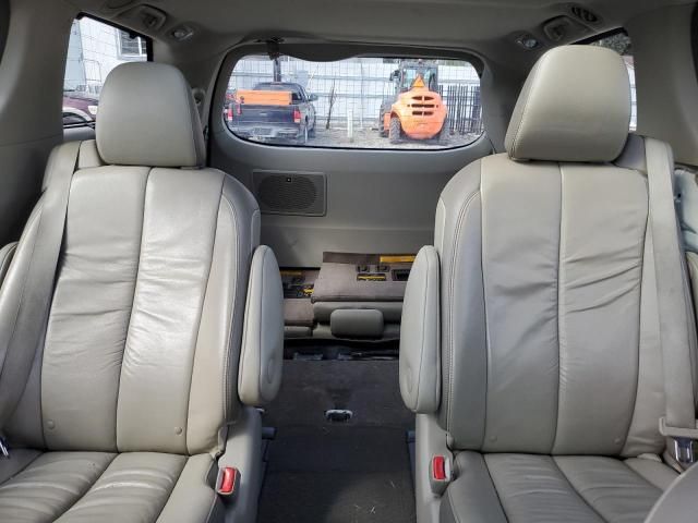 2012 Toyota Sienna XLE