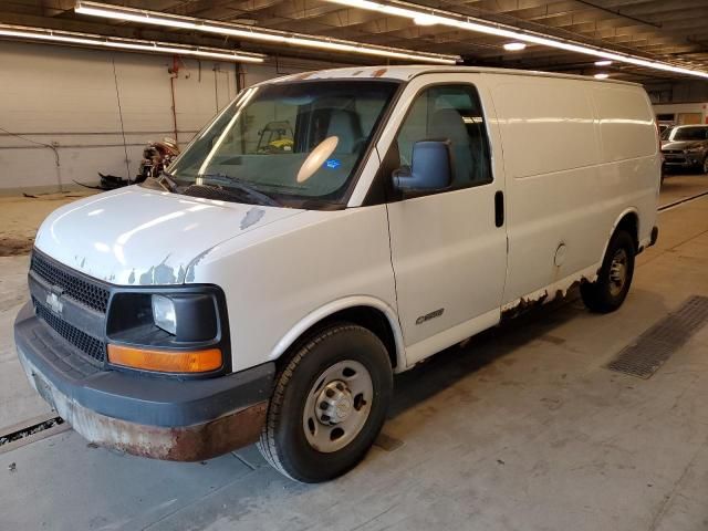 2004 Chevrolet Express G2500