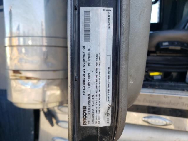 2022 Peterbilt 389