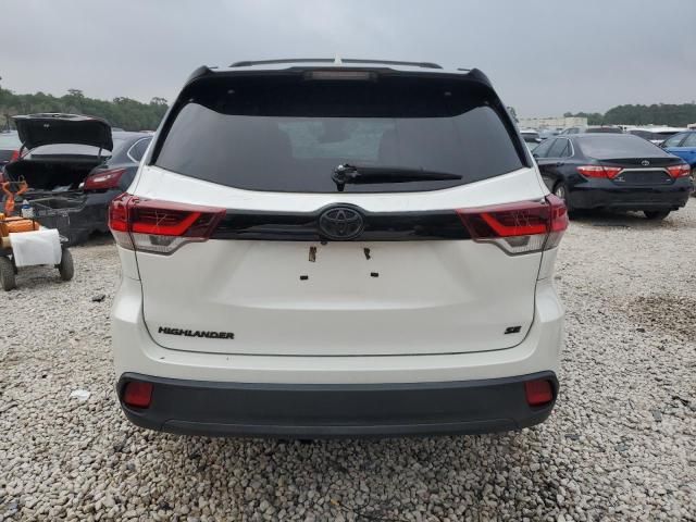 2019 Toyota Highlander SE