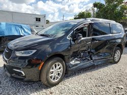 Vehiculos salvage en venta de Copart Opa Locka, FL: 2021 Chrysler Pacifica Touring L