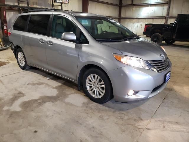 2017 Toyota Sienna XLE