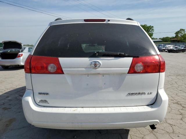 2009 Toyota Sienna CE