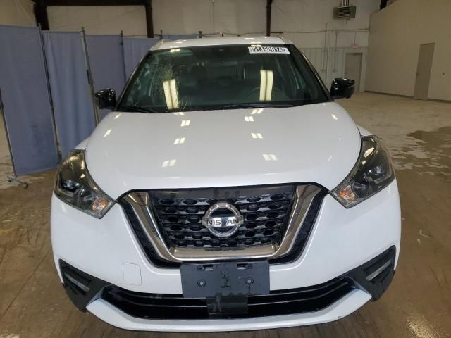 2020 Nissan Kicks SR