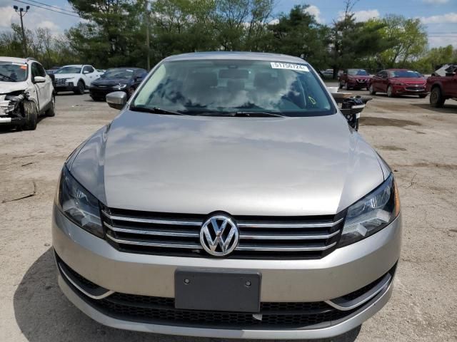 2012 Volkswagen Passat SE