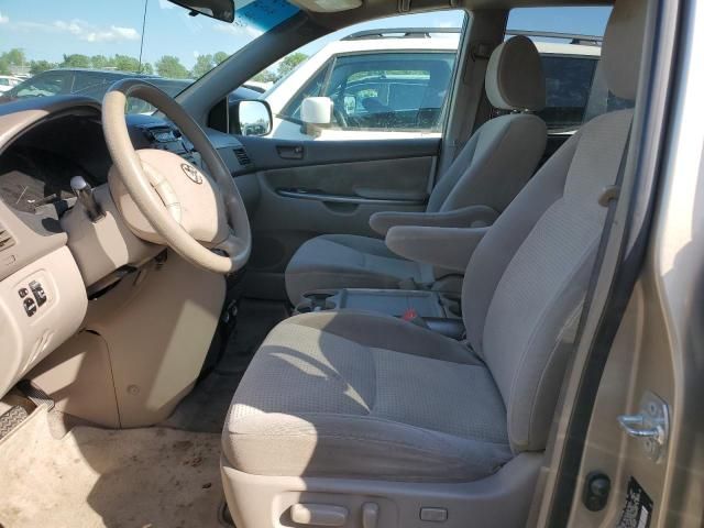 2010 Toyota Sienna CE