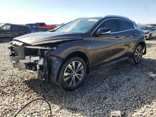 2017 Infiniti QX30 Base