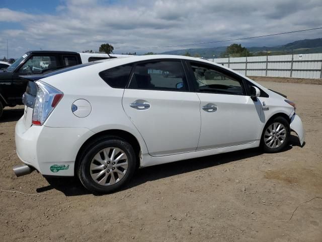 2014 Toyota Prius PLUG-IN