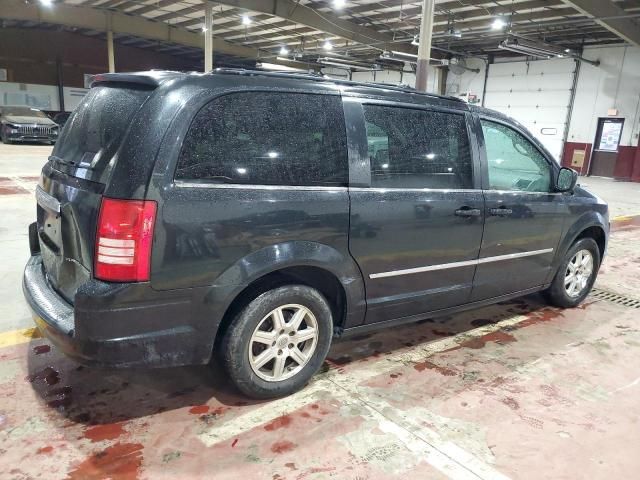 2009 Chrysler Town & Country Touring