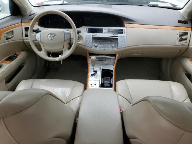 2005 Toyota Avalon XL