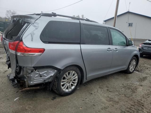 2013 Toyota Sienna XLE