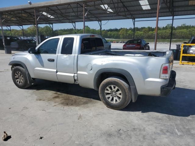 2006 Mitsubishi Raider Durocross