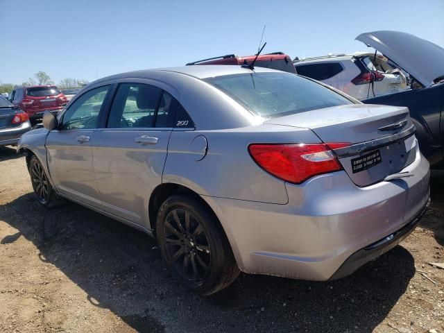 2013 Chrysler 200 Touring