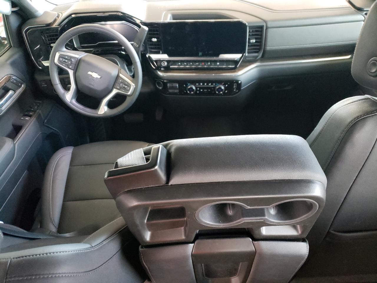 2023 Chevrolet Silverado C1500 lt