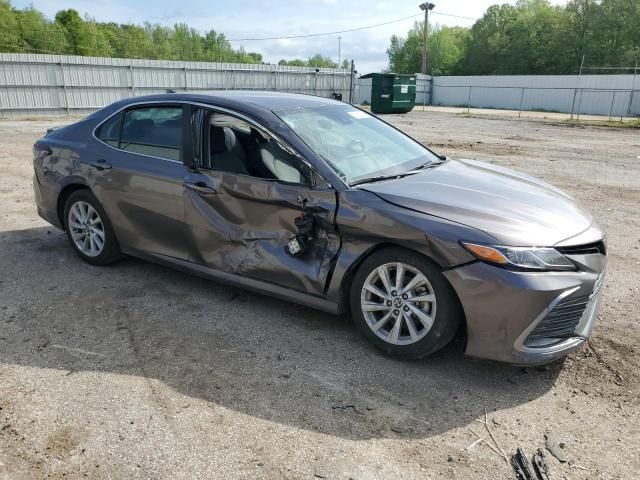 2022 Toyota Camry LE