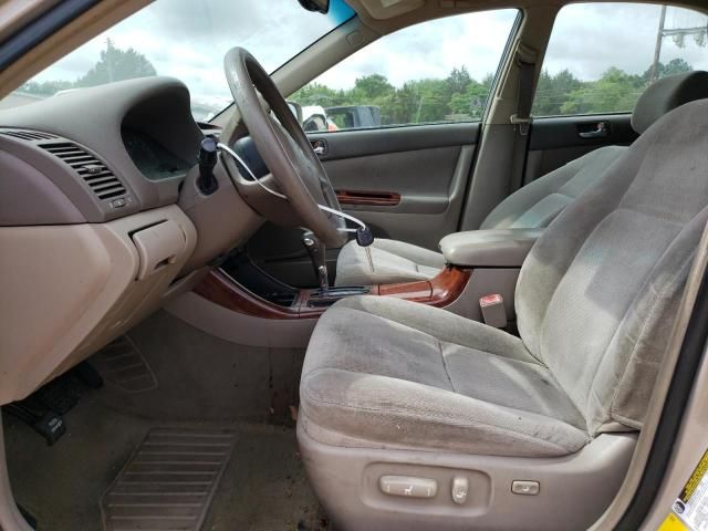 2004 Toyota Camry LE