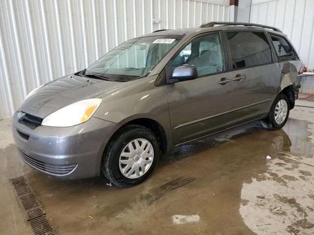 2005 Toyota Sienna CE