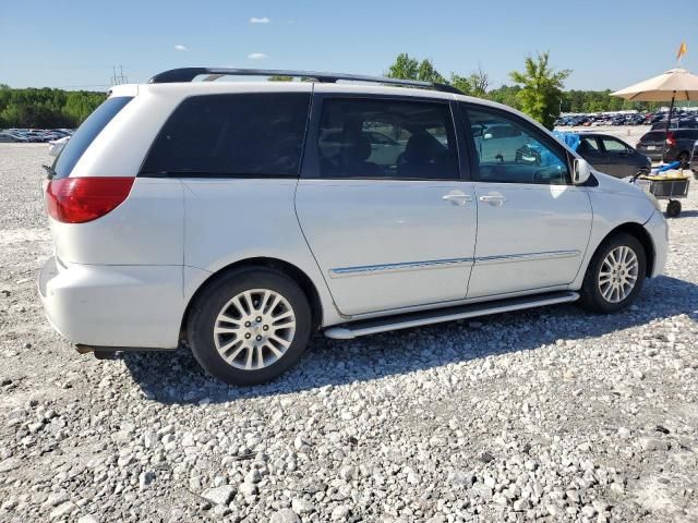 2008 Toyota Sienna XLE