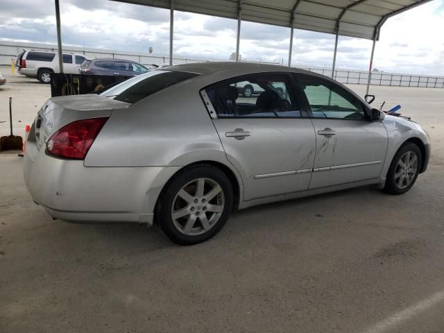 2004 Nissan Maxima SE