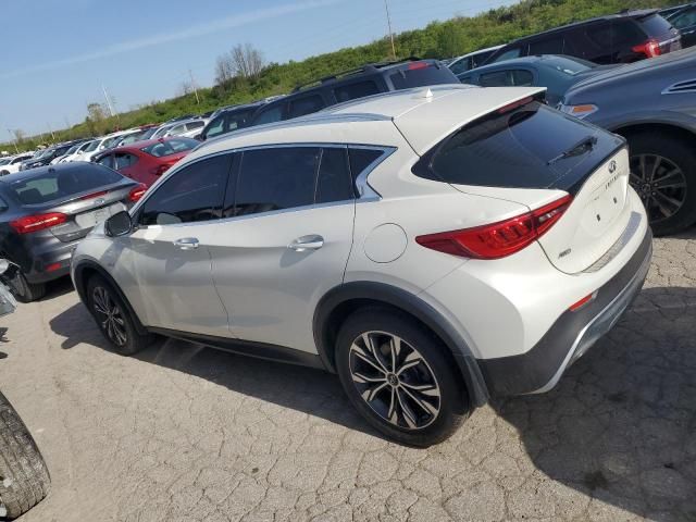 2018 Infiniti QX30 Base