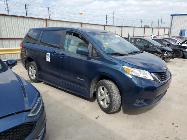 2011 Toyota Sienna LE