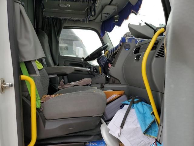 2018 Kenworth Construction T680