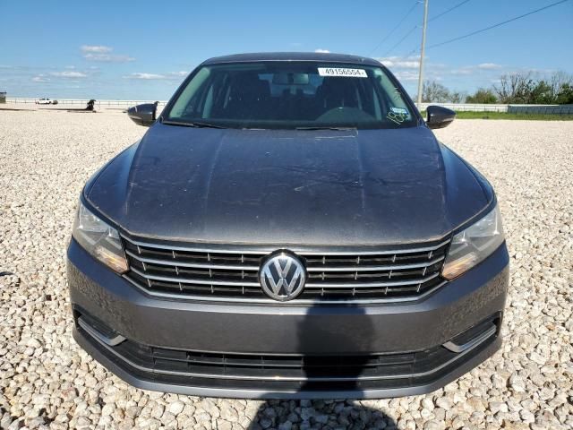 2018 Volkswagen Passat SE